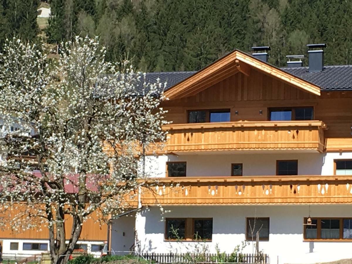 Buttererhof-Apartments Fulpmes Bagian luar foto